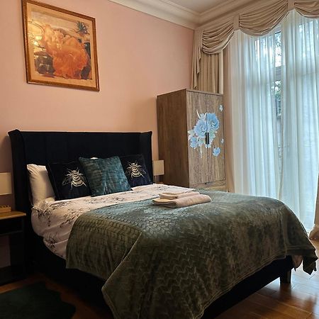 Hotel Rosie Cosy House Cricklewood Londres Exterior foto